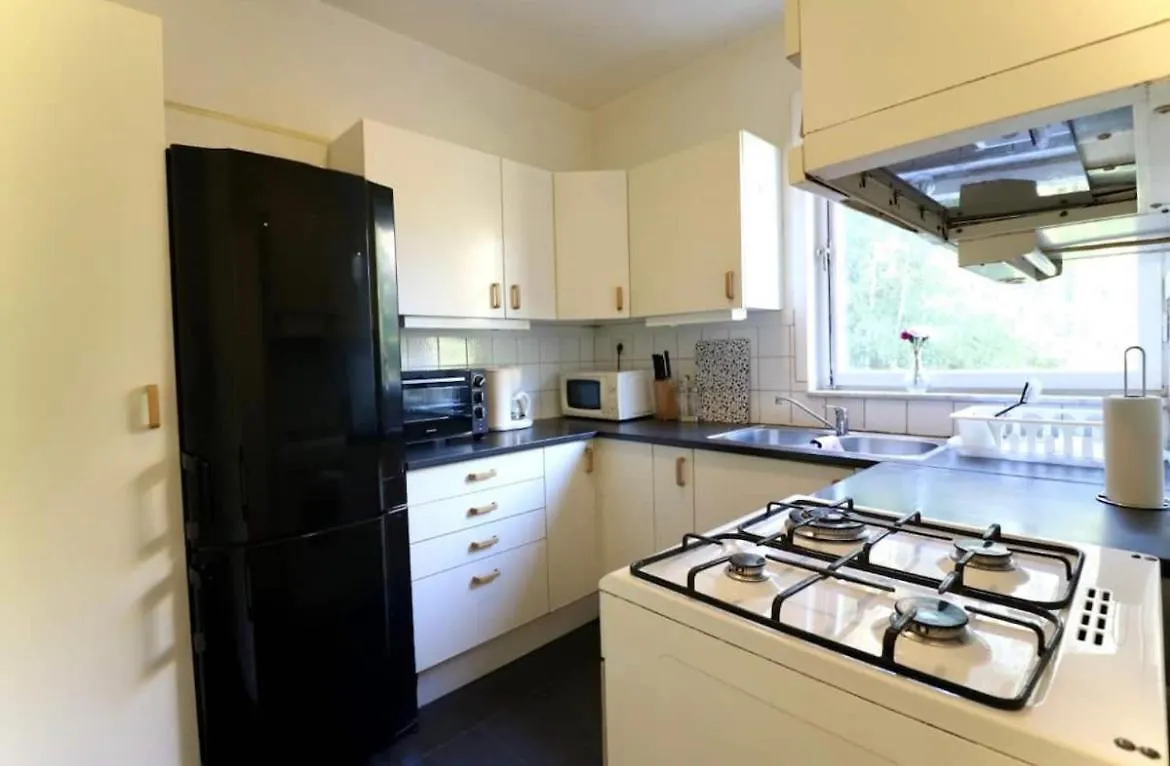 Flatin Erbjuder Laegenheter I Soedra Stockholm Apartment Sweden